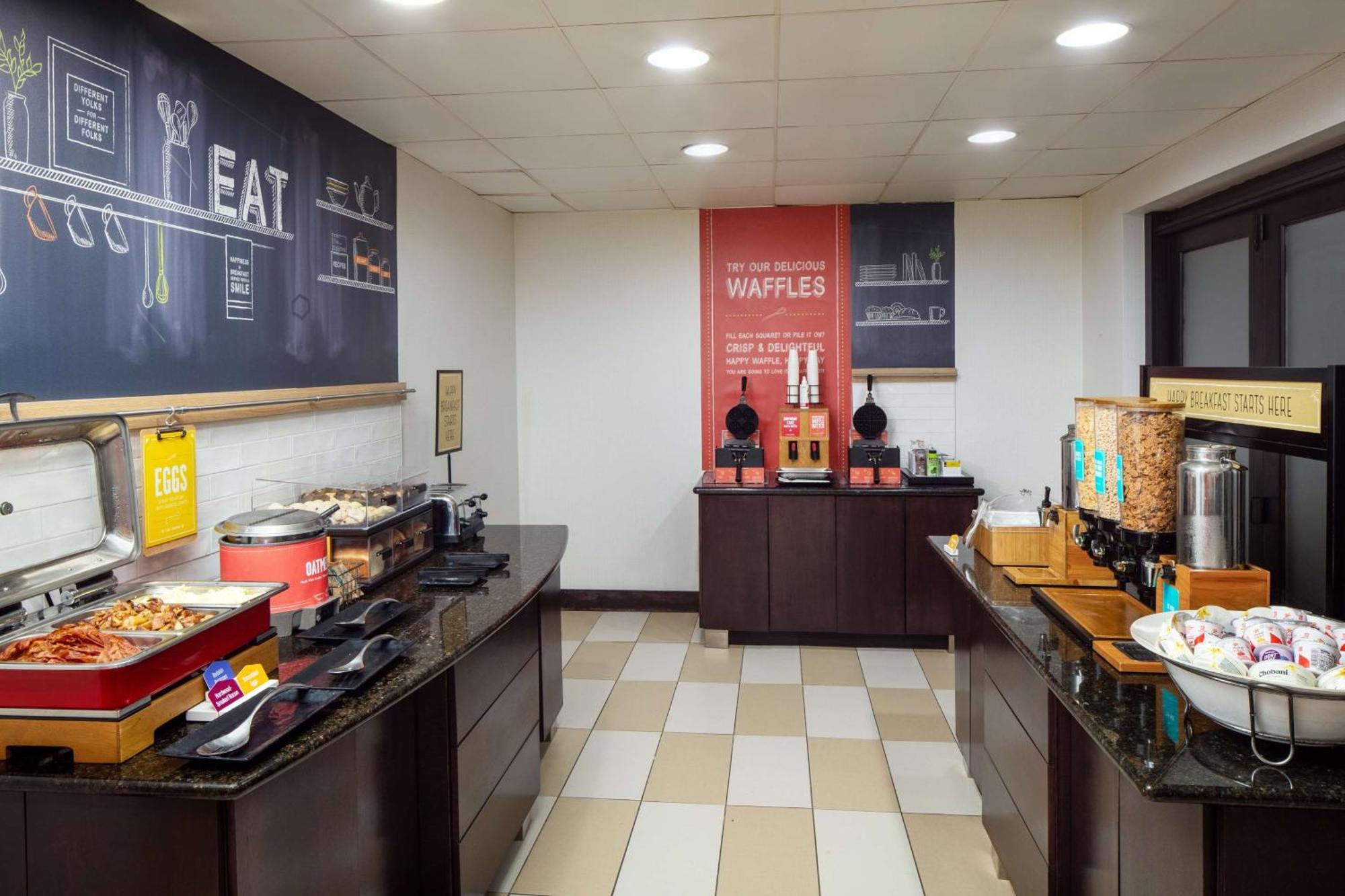 Hampton Inn & Suites Savannah - I-95 South - Gateway Джорджтаун Экстерьер фото