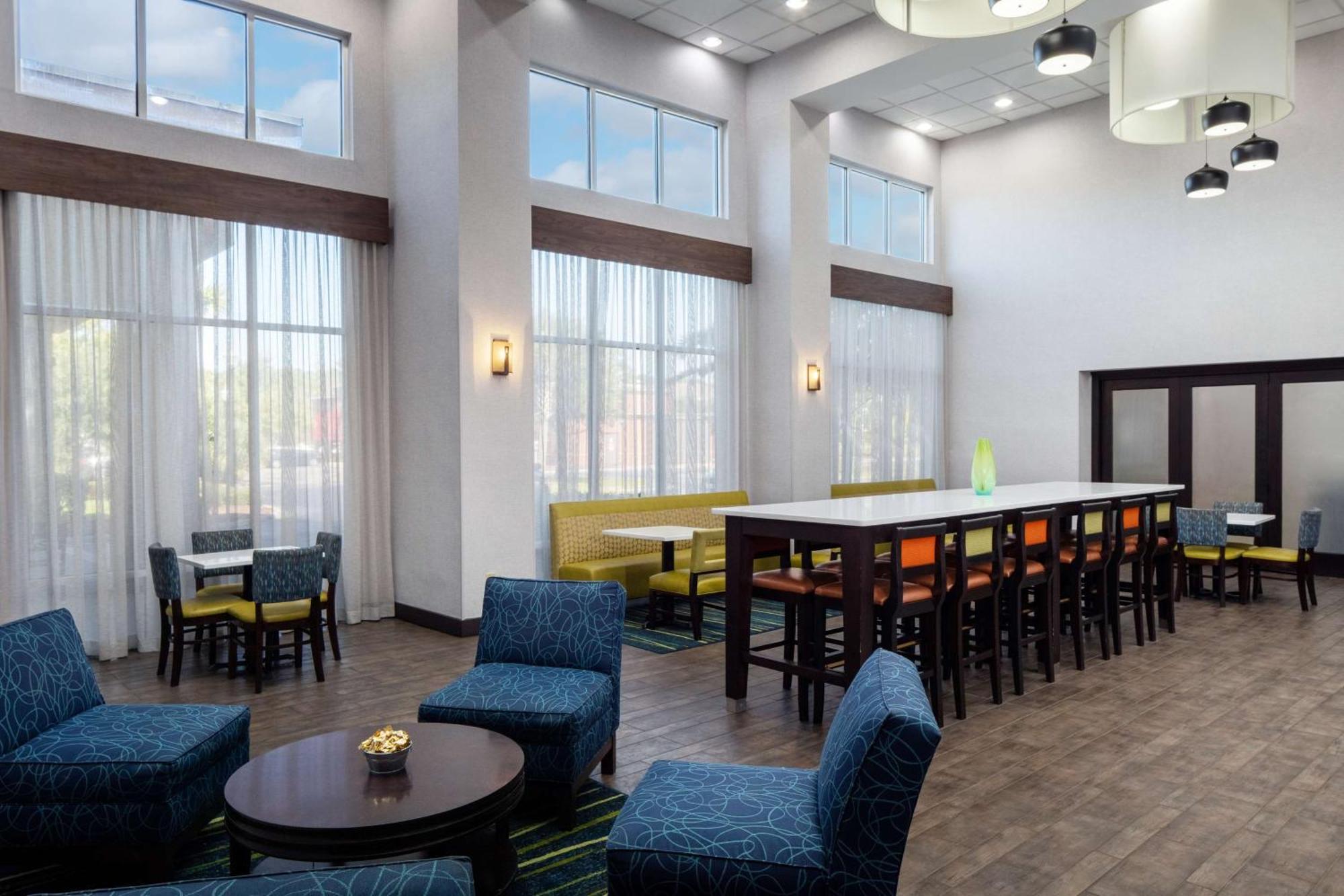 Hampton Inn & Suites Savannah - I-95 South - Gateway Джорджтаун Экстерьер фото