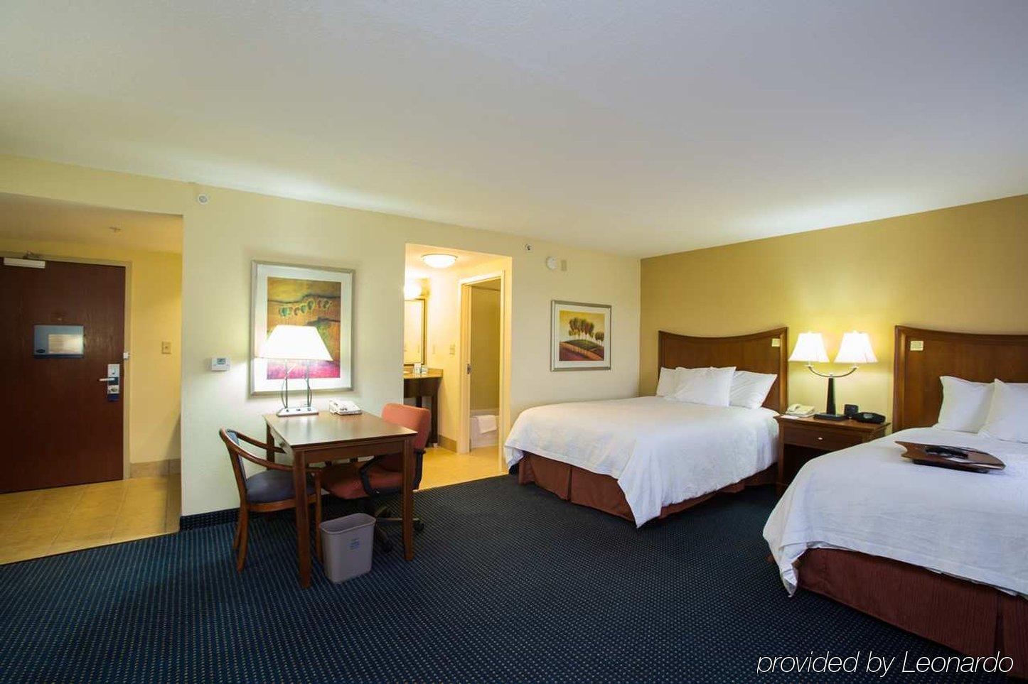Hampton Inn & Suites Savannah - I-95 South - Gateway Джорджтаун Экстерьер фото