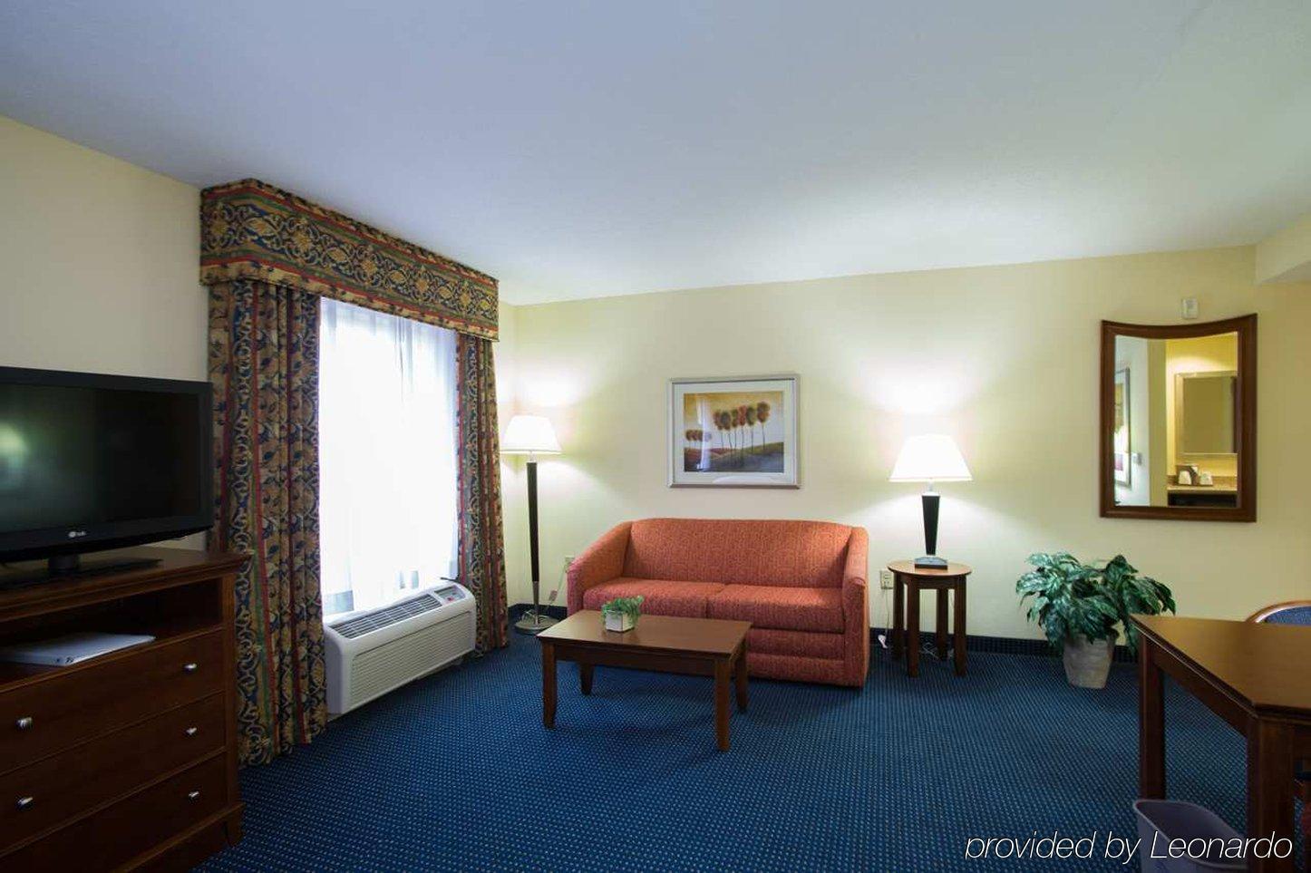 Hampton Inn & Suites Savannah - I-95 South - Gateway Джорджтаун Экстерьер фото